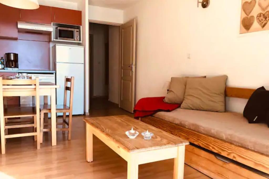 Charmant T3 Avec Vue Montagne Et Parking Privatif Font-Romeu-Odeillo-Via Exterior photo